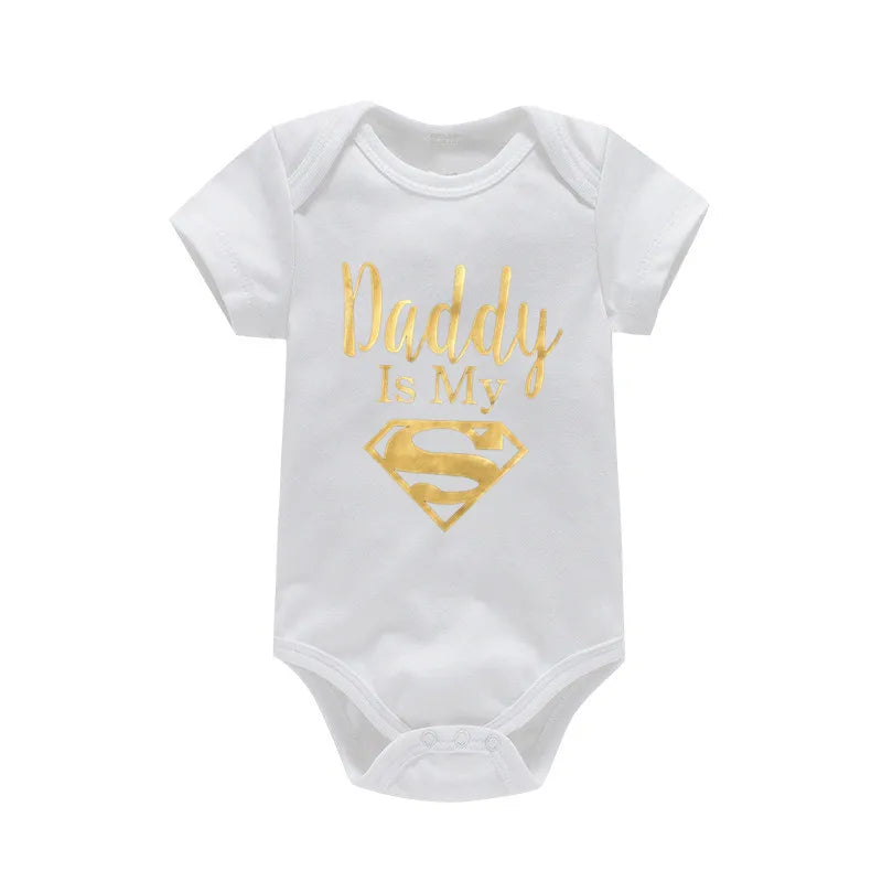 Body bébé "Daddy Is My Hero" imprimé doré - Barboteuse amusante pour nouveau-né fille et garçon
