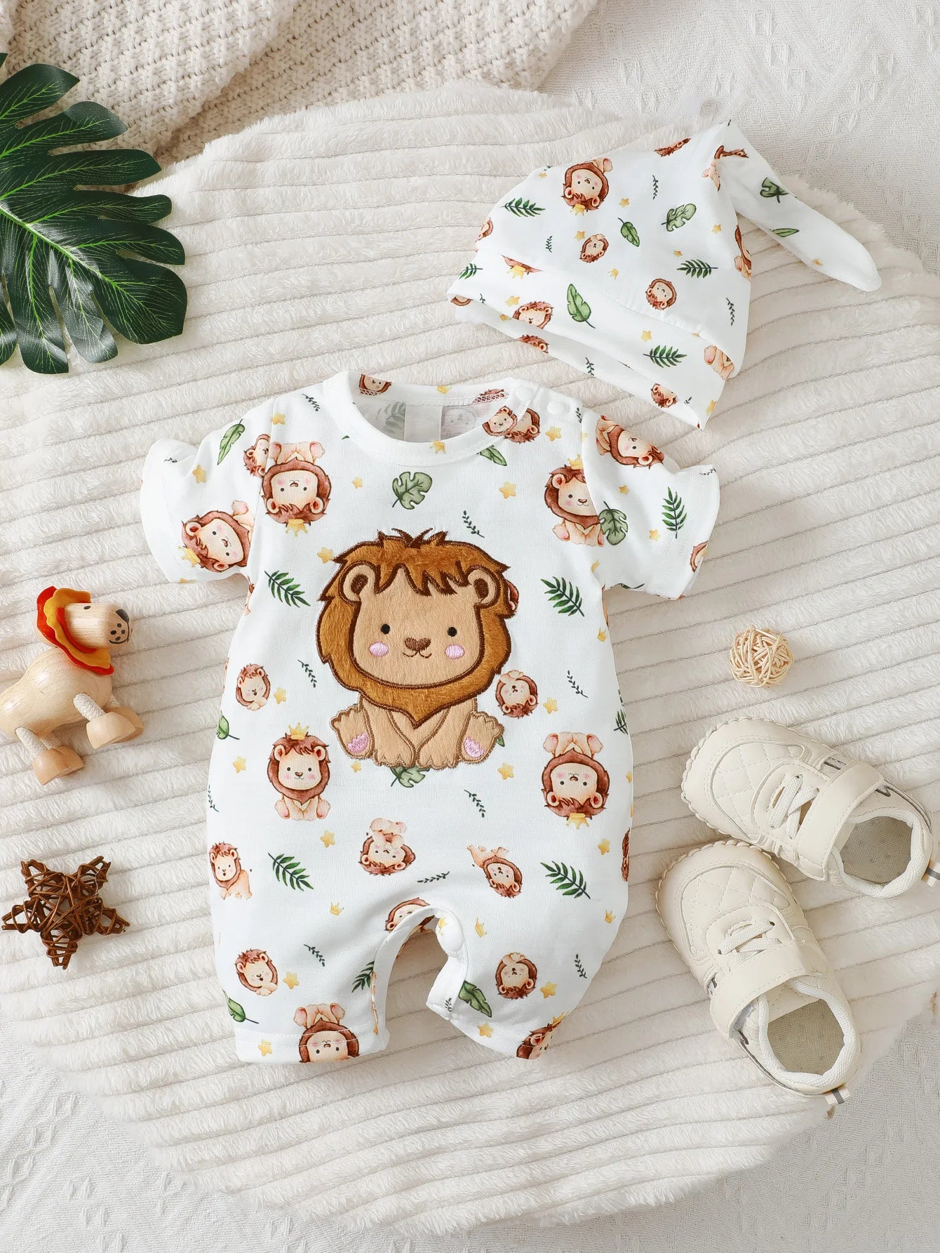 Ensemble Bébé Garçon 3 Pièces - Motif Lion - Sweat à Capuche, Short et Chapeau