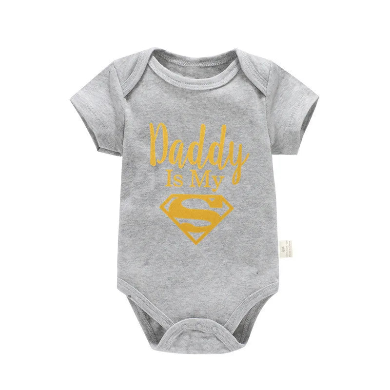 Body bébé "Daddy Is My Hero" imprimé doré - Barboteuse amusante pour nouveau-né fille et garçon